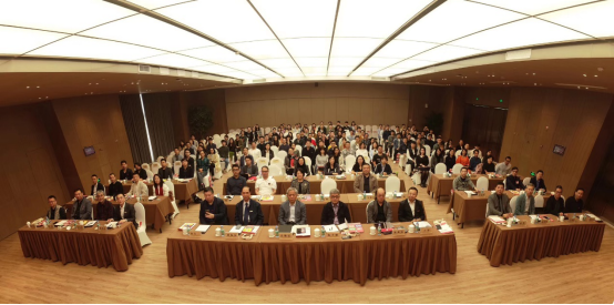 兆南董事长_兆南集团董事长图片(2)